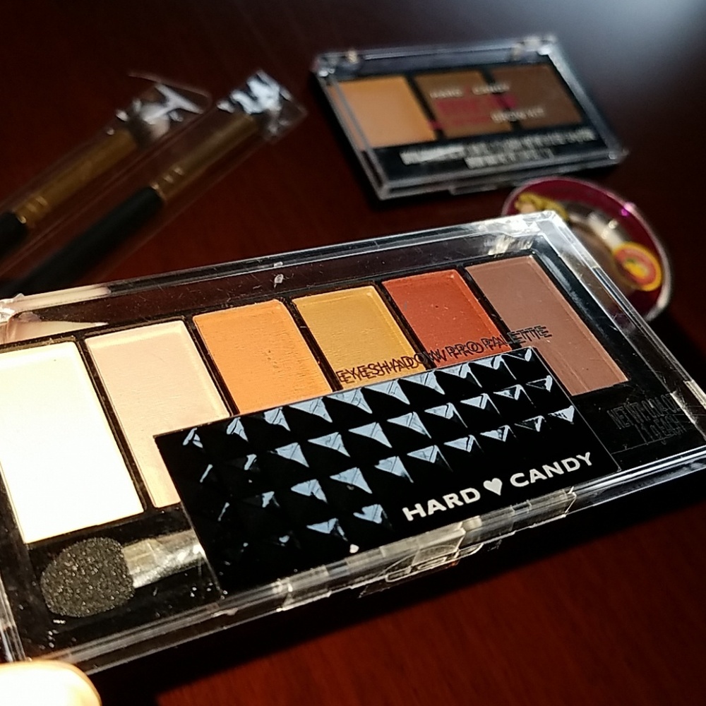 SALE ❣NEW❣6 piece makeup set - Picture 4 of 7